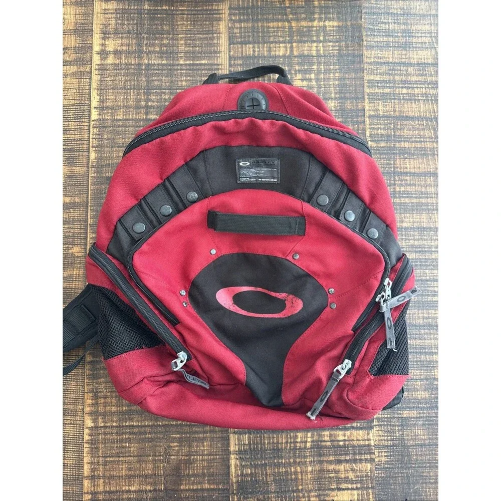 Oakley Kitchen Sink Backpack Red Black Tactical Bag Booksack Gorpcore Utility